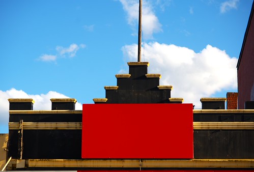 Empty red rerctangle