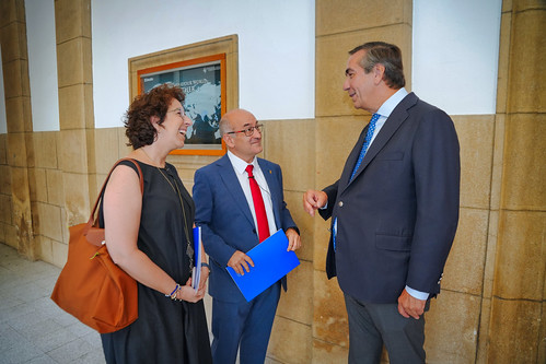 14/09/2026 - Clara León, alumni de Deusto Ingeniería, recibe el X Premio Acerinox por innovación en fabricación aditiva