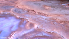 A view from above: a glacier near Thyles Rupes