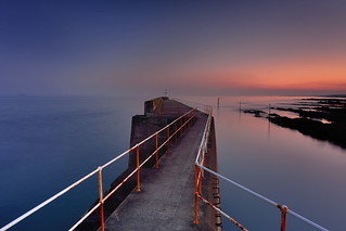 Flickr photo: Into the dusk
