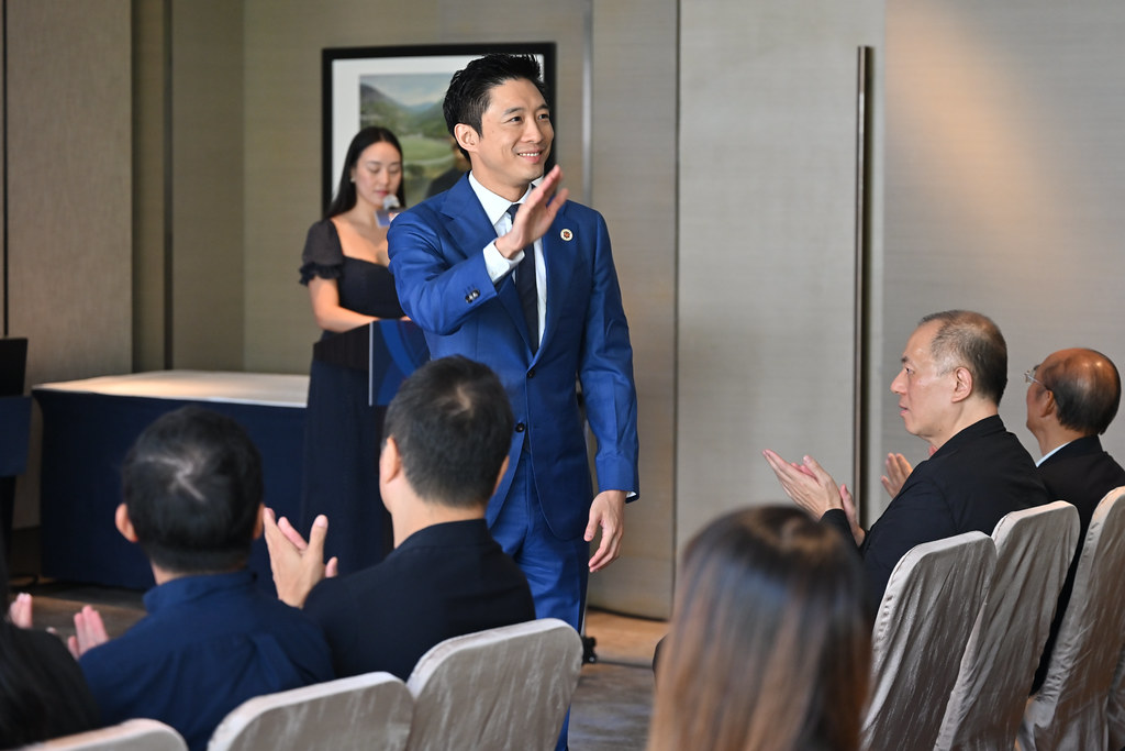 霍啟山指足總接「好多國際比賽申請」 明年或舉辦回歸盃
