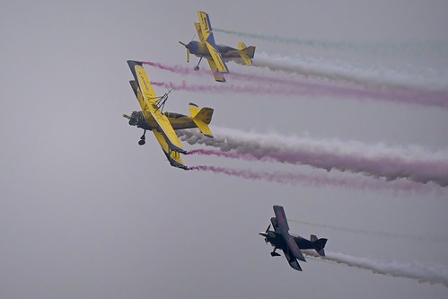 Trio (bottom : Pitts S-2C Special, middle : Grumann G-164A, top : Kimball-Pitts Model 12 baptisé "VIKING"
