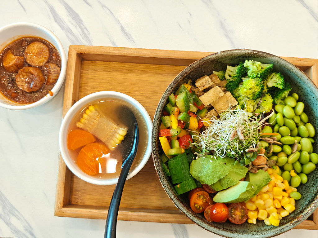 沙茶醬杏仁鮑菇底下卡健康碗 Healthy bowl w/Sacha Sauce rm$19.90 @ Simple Life in Sunway Pyramids