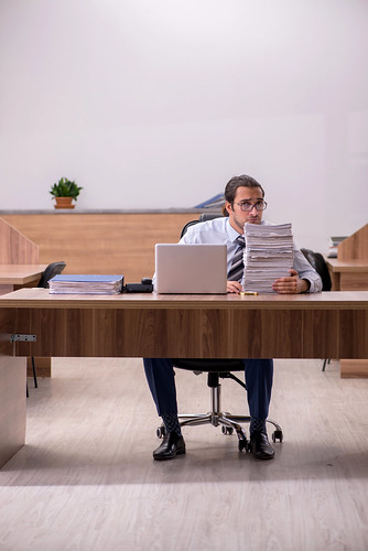 From Startup to Success: Why Financial Literacy Matters for Business Owners