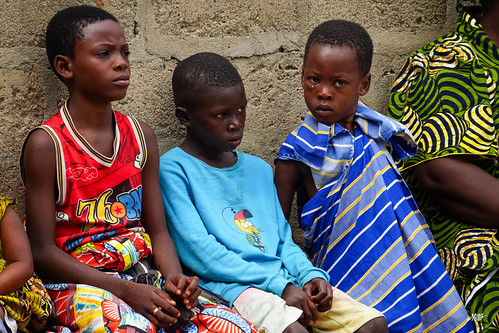Children watching the Zangbeto dance