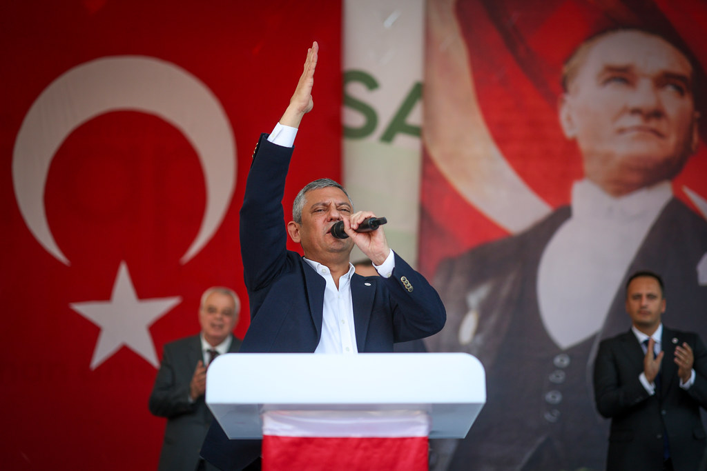 YENİ PARTİ GENEL BAŞKANI ÖZGÜR ÖZEL İZMİR’DE