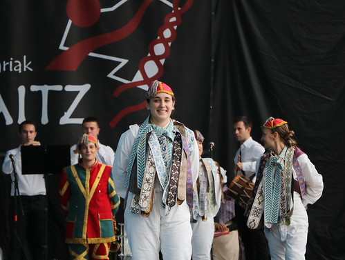 Añorgako Arkaitz dantza taldearen mendeurreneko ekitaldia. (Argazkia: Asier Gonzalez de San Pedro)