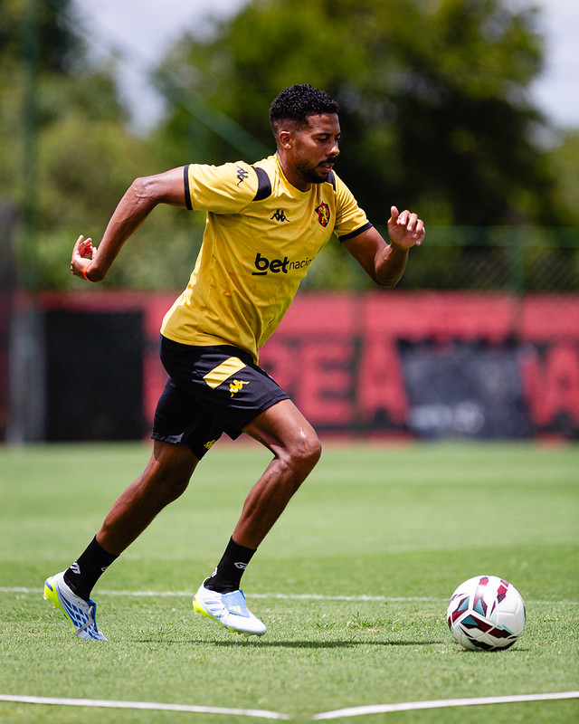 Jogadores do Sport Club do Recife participam de treinamento com o comando do Técnico Mariano Soso no CT do Sport, em Recife (PE), nesta terça-feira, 29 de Setembro de 2026, como parte da preparação da equipe para a partida contra a Athletic, válida pela 31ª rodada do Campeonato Brasileiro da Série B. Foto: Paulo Paiva / Sport Club do Recife. Treino CT Sport | 29/09/2026