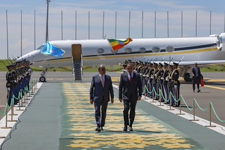 MADAXWEYNE XASAN SHEEKH OO BOOQASHO SHAQO KU TAGAY ITOOBIYA
