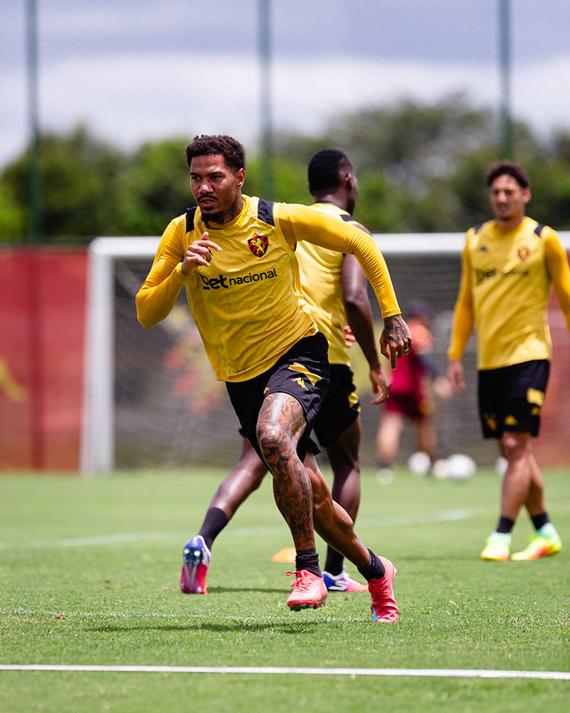 Jogadores do Sport Club do Recife participam de treinamento com o comando do Técnico Mariano Soso no CT do Sport, em Recife (PE), nesta terça-feira, 29 de Setembro de 2026, como parte da preparação da equipe para a partida contra a Athletic, válida pela 31ª rodada do Campeonato Brasileiro da Série B. Foto: Paulo Paiva / Sport Club do Recife. Treino CT Sport | 29/09/2026