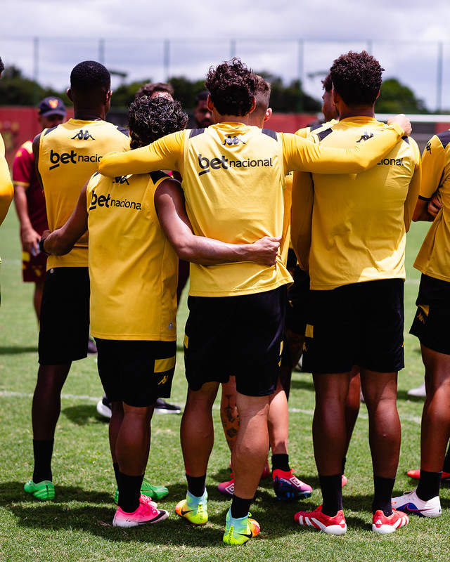 Jogadores do Sport Club do Recife participam de treinamento com o comando do Técnico Mariano Soso no CT do Sport, em Recife (PE), nesta terça-feira, 29 de Setembro de 2026, como parte da preparação da equipe para a partida contra a Athletic, válida pela 31ª rodada do Campeonato Brasileiro da Série B. Foto: Paulo Paiva / Sport Club do Recife. Treino CT Sport | 29/09/2026