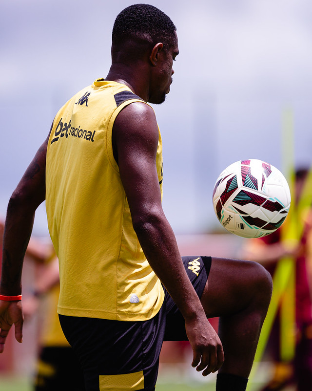 Jogadores do Sport Club do Recife participam de treinamento com o comando do Técnico Mariano Soso no CT do Sport, em Recife (PE), nesta terça-feira, 29 de Setembro de 2026, como parte da preparação da equipe para a partida contra a Athletic, válida pela 31ª rodada do Campeonato Brasileiro da Série B. Foto: Paulo Paiva / Sport Club do Recife. Treino CT Sport | 29/09/2026