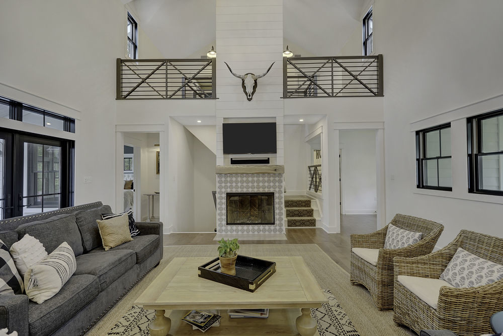 Lotano Residence