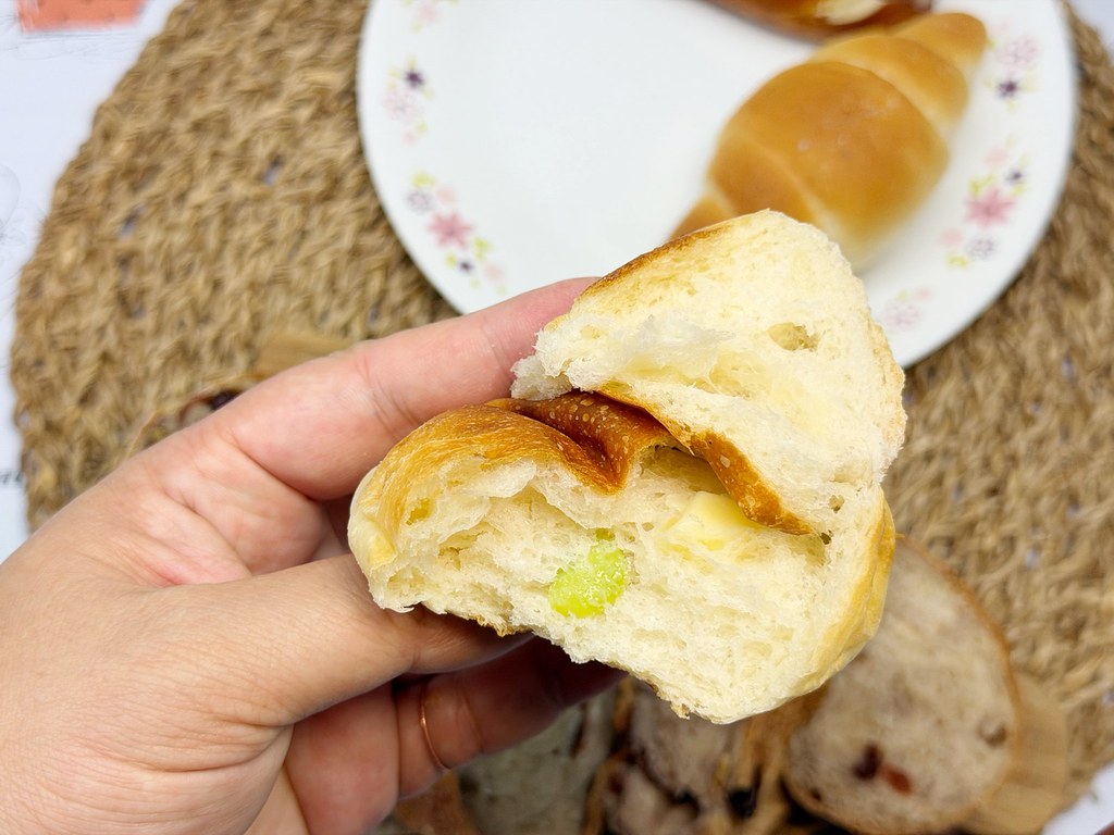 [桃園美食]日和麵包 Hiyori Bakery |桃園後站每週只開三天的麵包工作室~藏身在聖保祿醫院後方巷弄裡 @VIVIYU小世界
