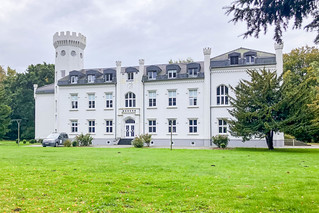 Schloss Hohendorf in Groß Mohrdorf, MV