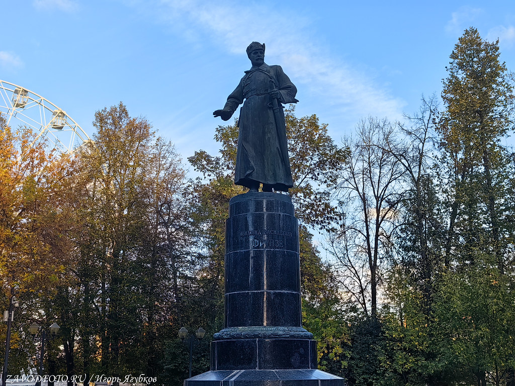 Что посмотреть в Иваново за один день Что посмотреть в Иваново за один день Иваново, города, Ленина, который, город, здание, площади, время, Здание, памятник, через, площадь, революции, только, стиле, Уводь, месте, является, открыт, части