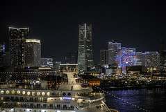 Night view of the city surrounding of the Yokohama International Cruise Terminal. 5805