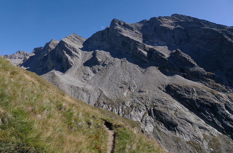 20260912-011W | Beim Aufstieg zur Hochfeilerhütte. Zillertaler Alpen, 12.09.2026