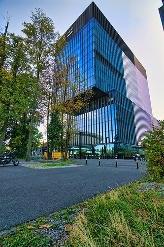 Modern Architecture in Katowice – .KTW I & Spodek Reflection