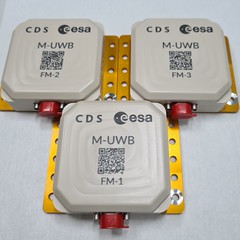 Ultra-wideband technology for Moon communication and ranging