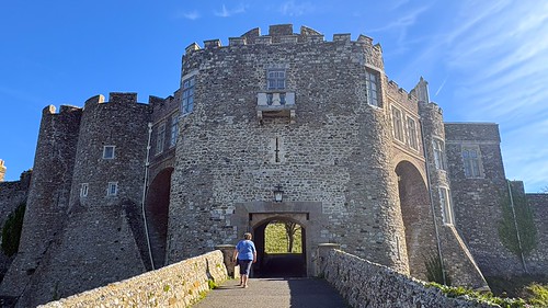 A quiet walk round Dover Castle