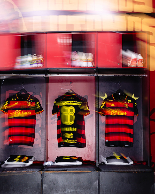 Partida entre Sport x São Bernardo, válida pela rodada 32 da Série B do Campeonato Brasileiro, realizada na Ilha do Retiro, em Recife (PE), nesta terça-feira, 06 de Outubro de 2026. Foto: Paulo Paiva/Sport Club do Recife. Sport x São Bernardo | Campeonato Brasileiro Série B 2026
