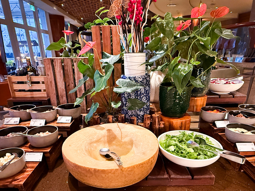 Salad Bar 1