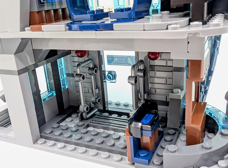 76352: Avengers: Doomsday New Avengers Tower Set Review