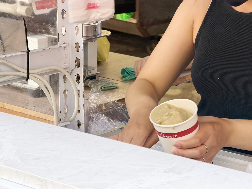 [龍潭美食]冰之茶屋團購|龍潭市場人氣手作冰沙~消暑飲品一杯清涼整個午後．最推薦綠豆沙冰沙 @VIVIYU小世界