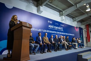 En Querétaro que nadie se quede sin estudiar: Mauricio Kuri