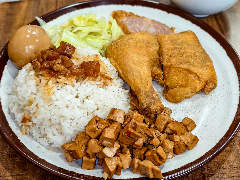 阿世排骨菜單價格2026｜永和信義路老店，炸雞腿飯從小吃到大 @鄉民食堂