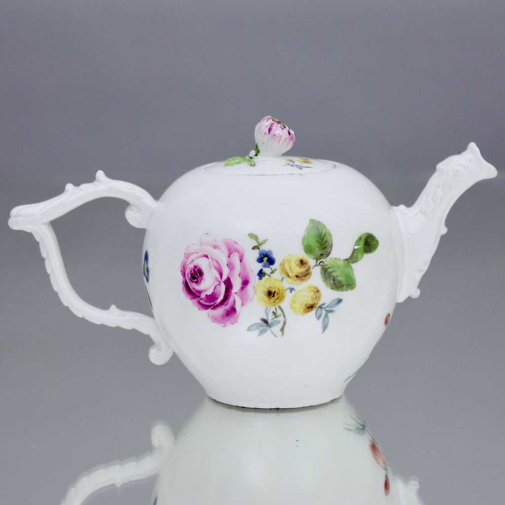 Meissen, Teekanne, Kännchen, J-Henkel, I-Henkel, Blumen, Iris, Rose, teapot
