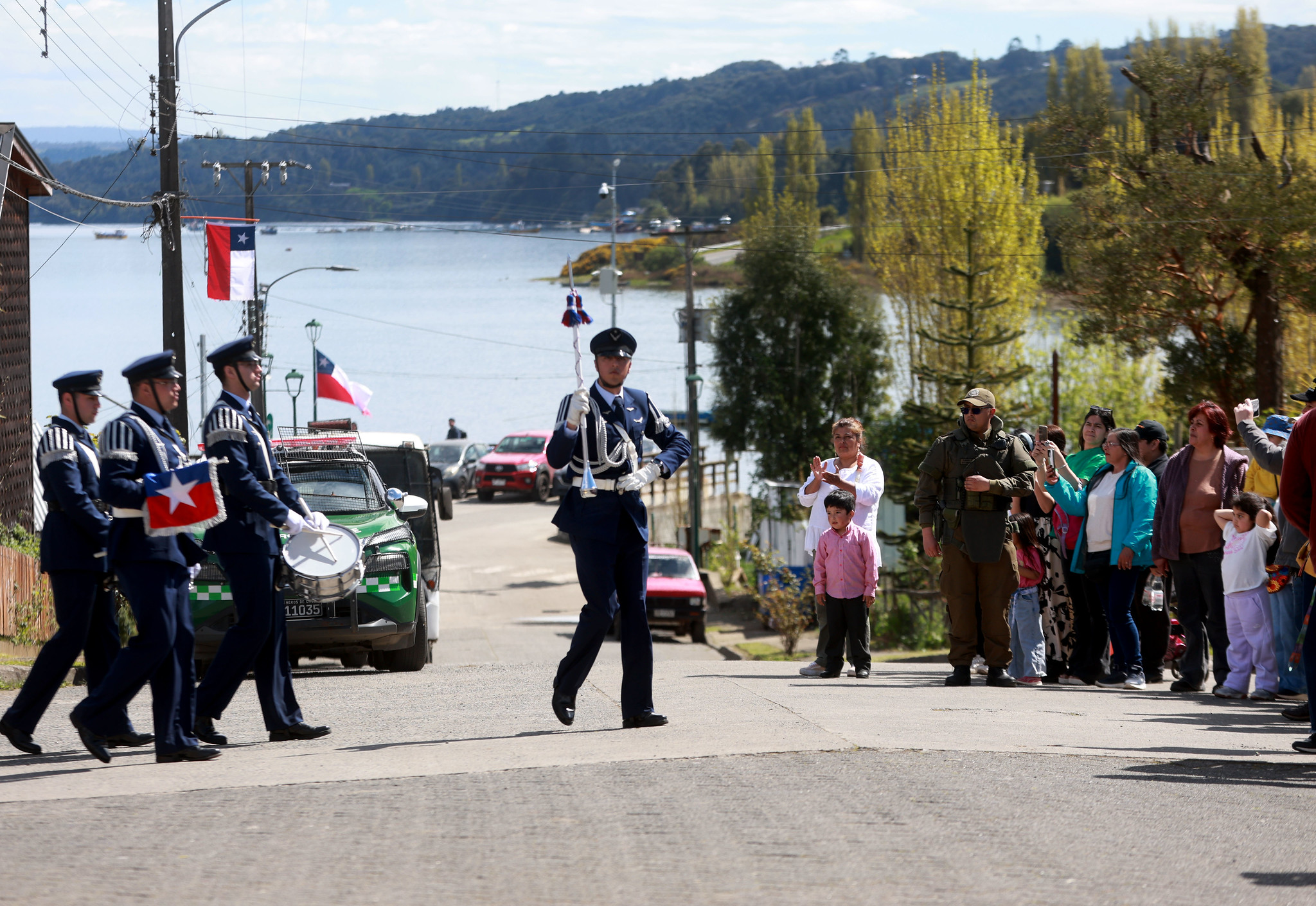 Conmemoración de los 147° años de la batalla de Angamos , desfile cívico militar en Curaco de Vélez