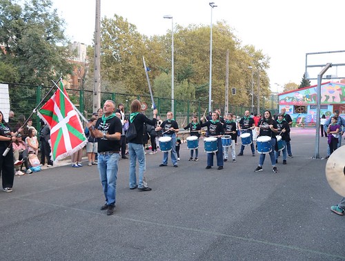 Martuteneko jaietako danborrada (Argazkiak: Asier Gonzalez De San Pedro)