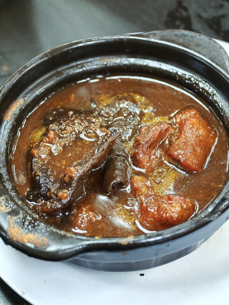 瓦煲客家炸肉 Hakka Claypot Char Yok (Small) rm$8  @ 平香客家排骨飯店 Restoran Peng Heong Hakka Paikut in Klang Town