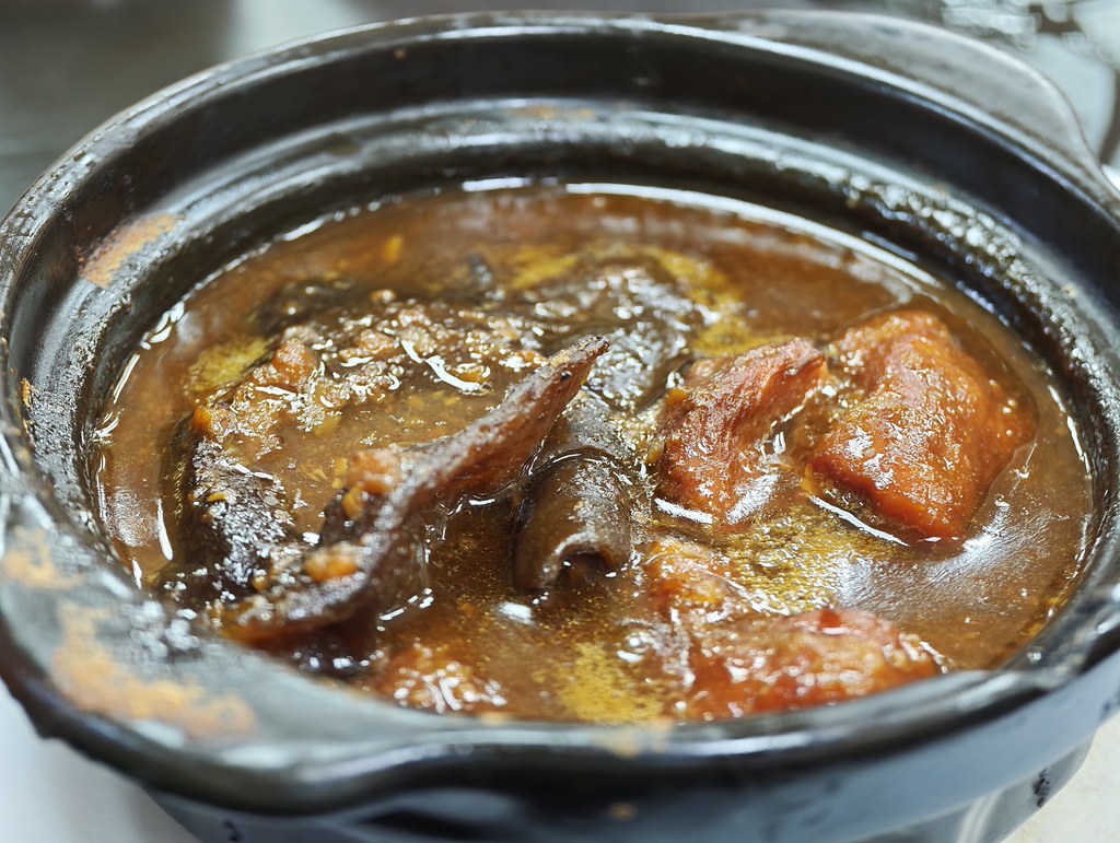 瓦煲客家炸肉 Hakka Claypot Char Yok (Small) rm$8  @ 平香客家排骨飯店 Restoran Peng Heong Hakka Paikut in Klang Town