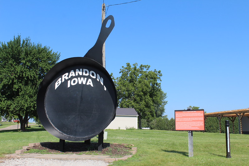 Iowa's Largest Fryin' Pan, Brandon