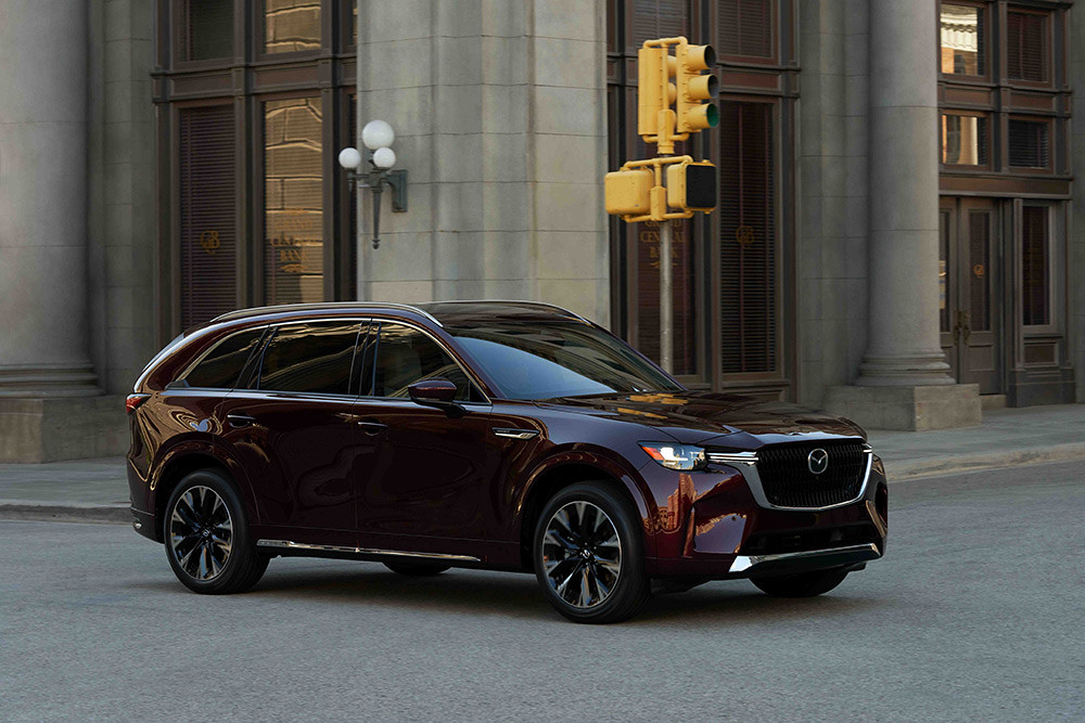 全新Mazda CX-5領銜新年式車系陣容再進階!2027年式Mazda3、CX-30進駐全台展間 2 MAZDA 261006-2