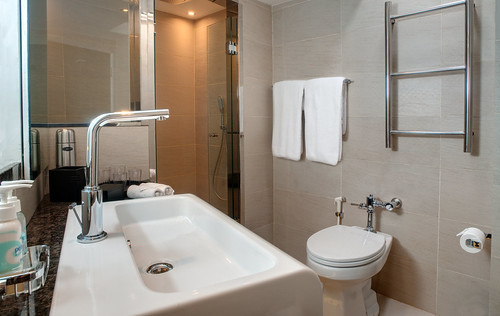 Pelagian master bath
