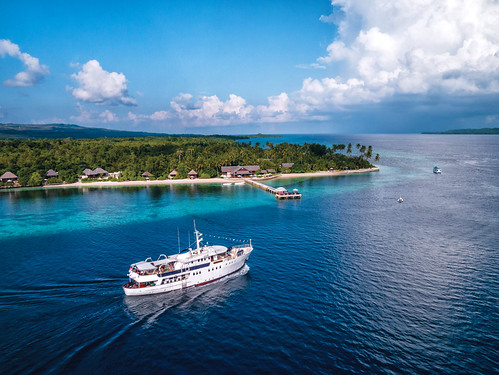 Wakatobi resort and Pelagian by Didi Lotze