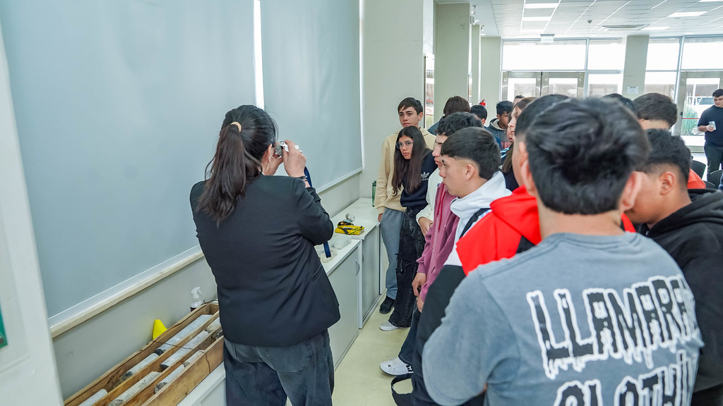 Visita de alumnos Esc. Sabio (3)