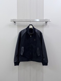 Louis Vuitton — produit 55588650767