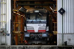 193 641