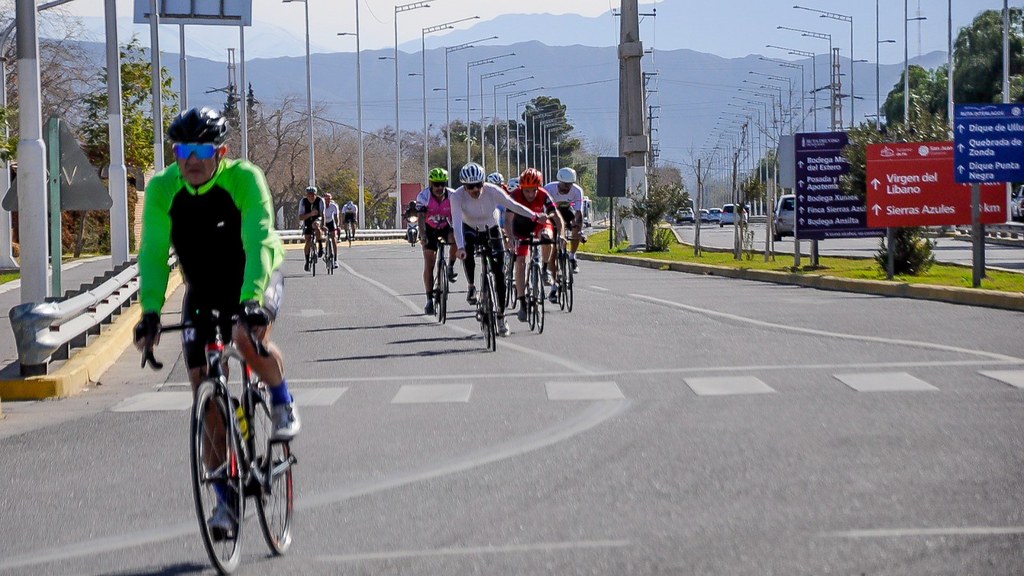 2026-10-15 DEPORTES - El efecto IRONMAN cada vez más sanjuaninos se animan al triatlón (8)