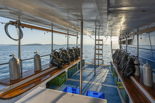 Dive deck