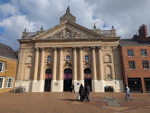 Castle Quay shopping centre entrance, Market Place, Banbury