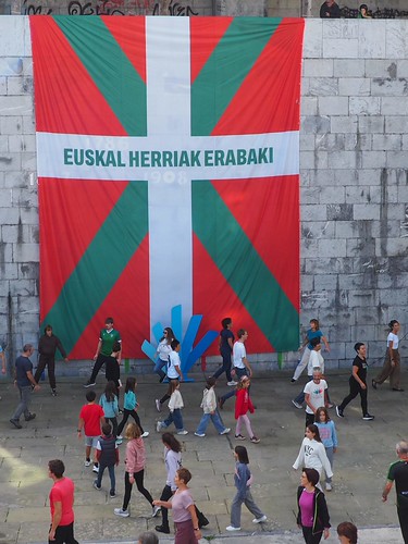 Zazpi jauziz, herri bat ekimena. Argazkiak: Gure Esku