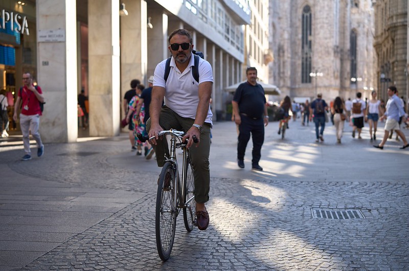 Milano Street Walking - Passing Through 2