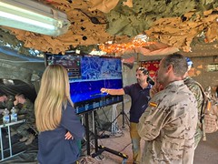 El #EjércitodeTierra participa en el ejercicio #ATLAS26 donde Fuerzas Armadas y Fuerzas y Cuerpos de Seguridad del Estado se integran bajo un mando único para hacer frente de forma conjunta a amenazas aéreas multicapa y, especialmente, drones.