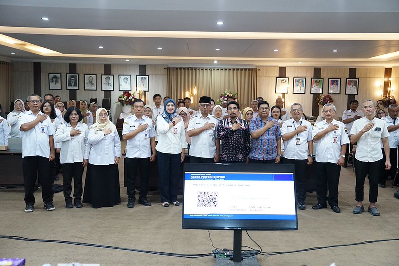 Pemkot Kediri Harapkan Data Profil Kelurahan Akurat dan Mutakhir untuk Pembangunan Tepat Sasaran ; wakil wali kota kediri gus qowim